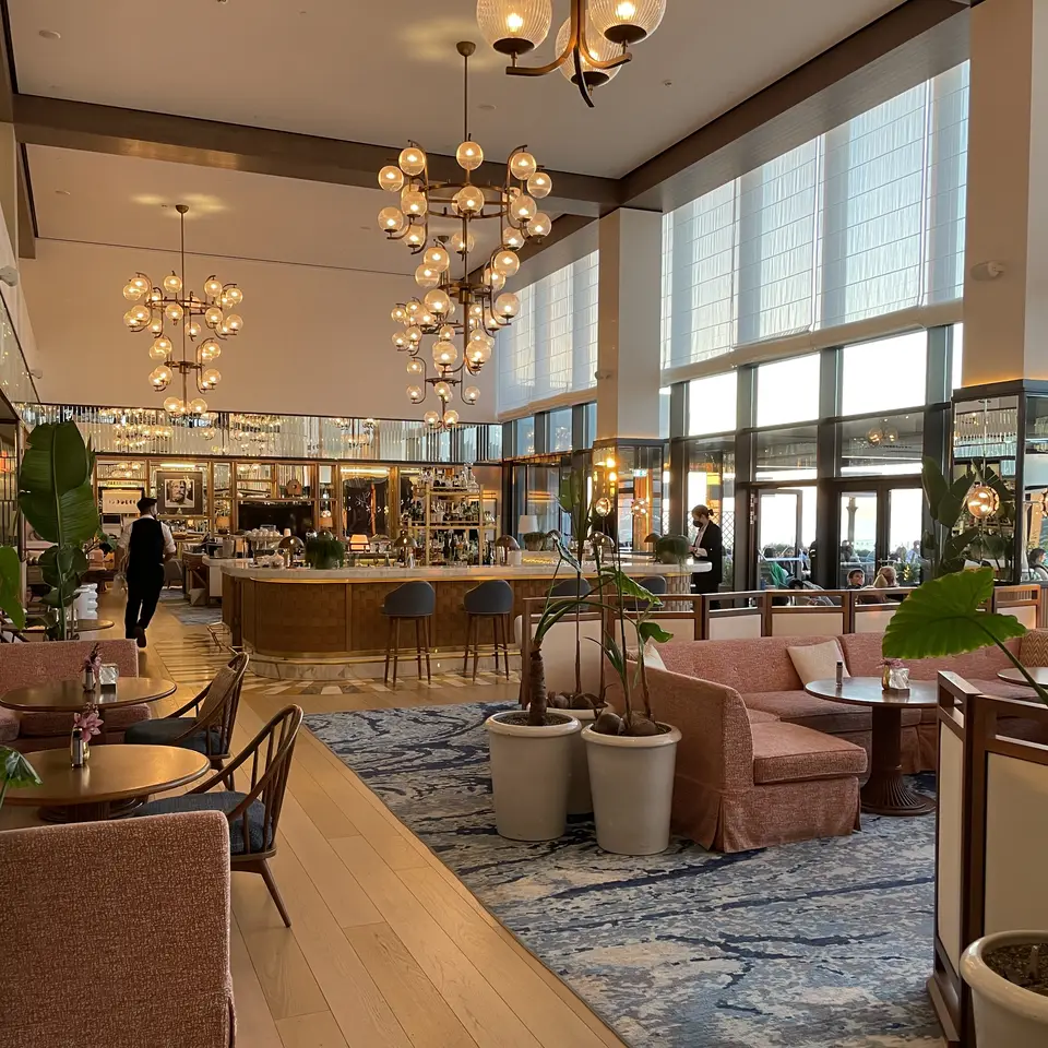 The Astron lounge in the Arion building with its chandeliers